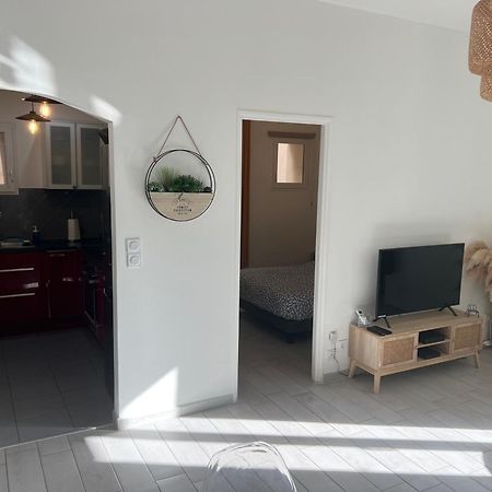 Grand T2 Climatise A 5 Min De La Gare St-Charles - Vieux Port Apartment Marseille Exterior photo