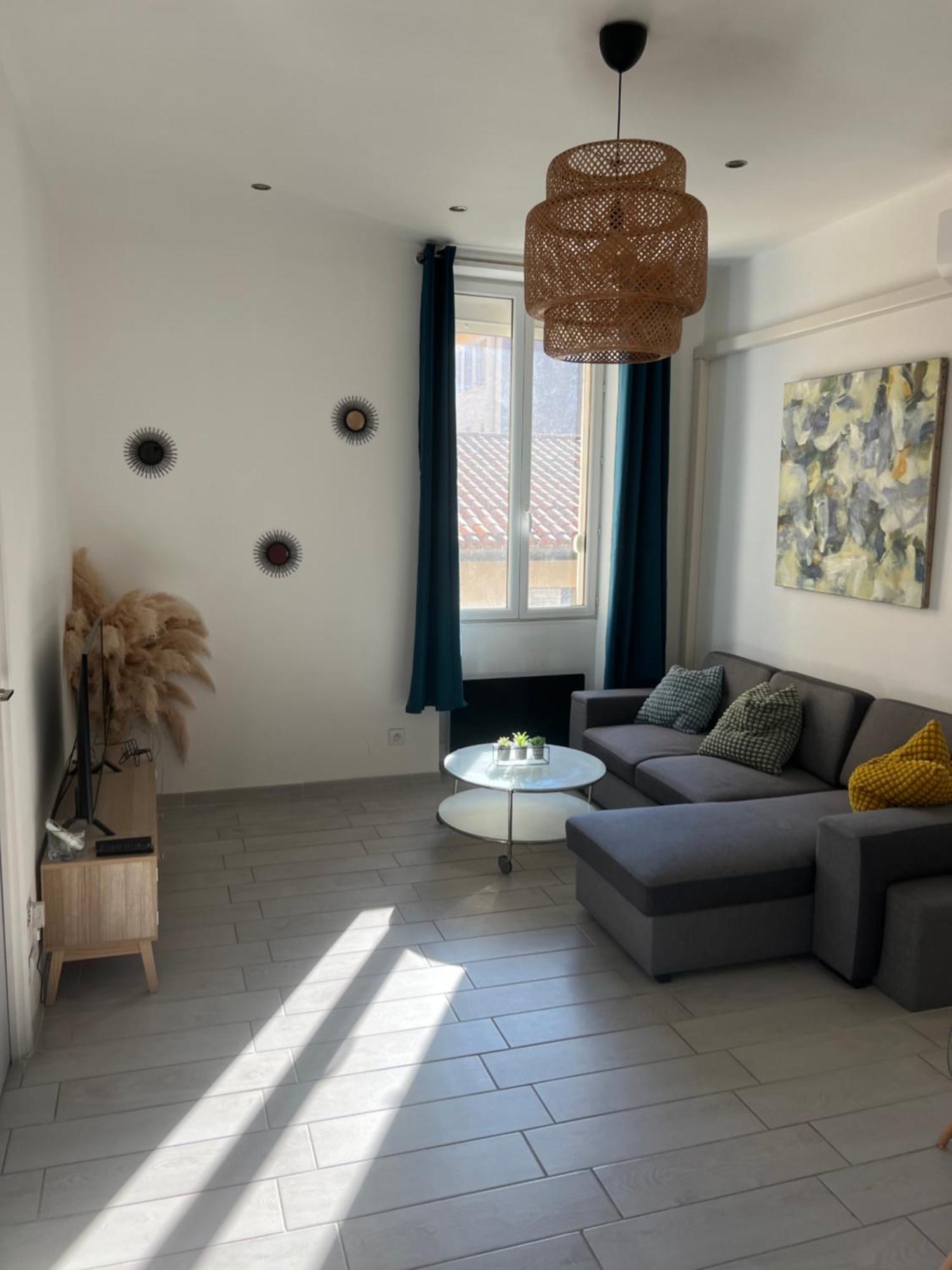 Grand T2 Climatise A 5 Min De La Gare St-Charles - Vieux Port Apartment Marseille Exterior photo